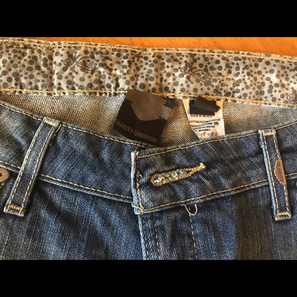 Jean Capris - Picture 3 of 3